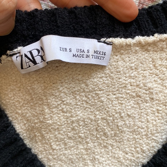 🖤 Zara cropped knit top - Picture 3 of 4